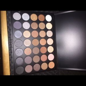 35k Morphe eyeshadow palette -color Koffee
